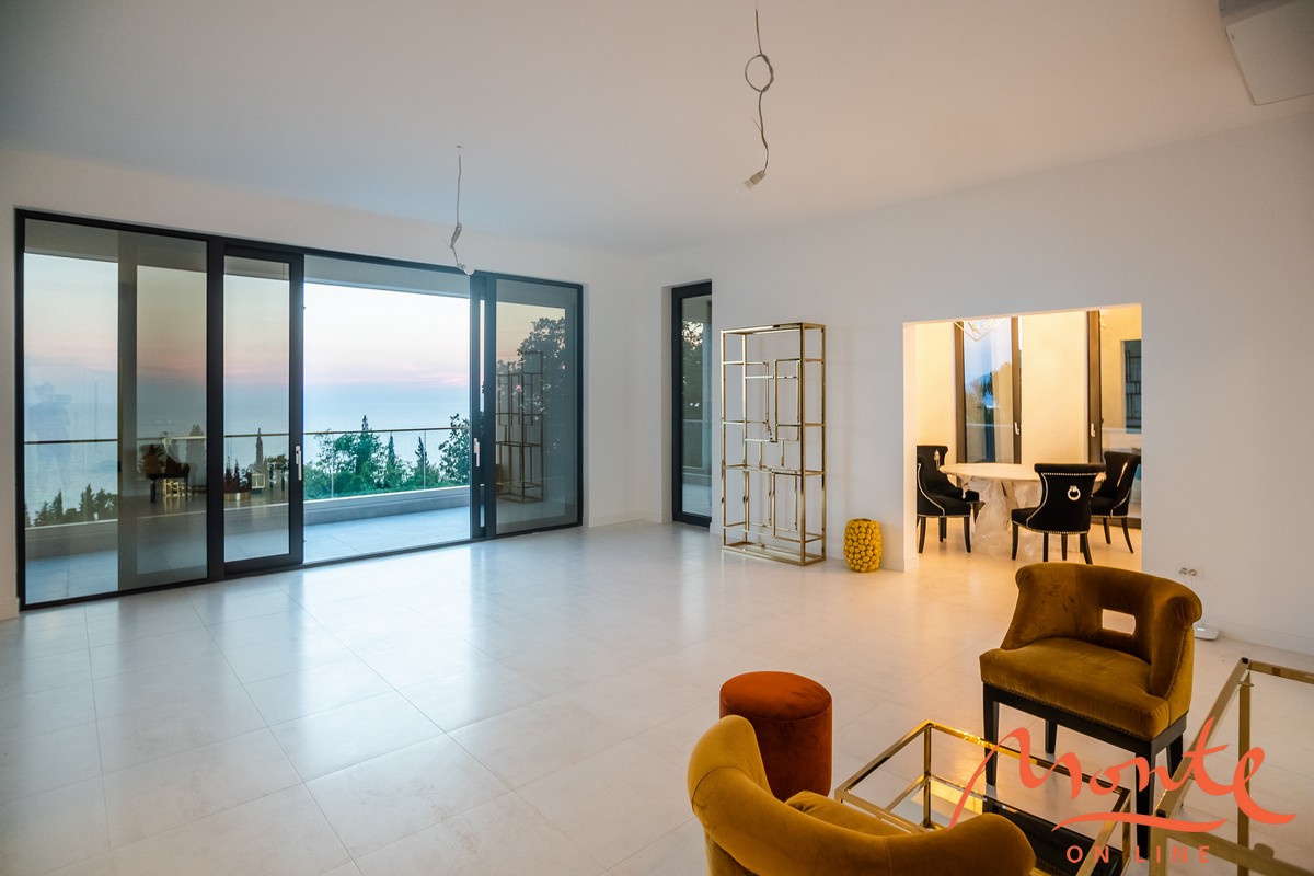 Villa en Rezevici, Montenegro, 632 m² - imagen 4