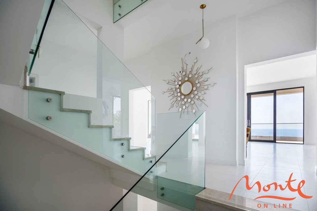 Villa en Rezevici, Montenegro, 632 m² - imagen 7