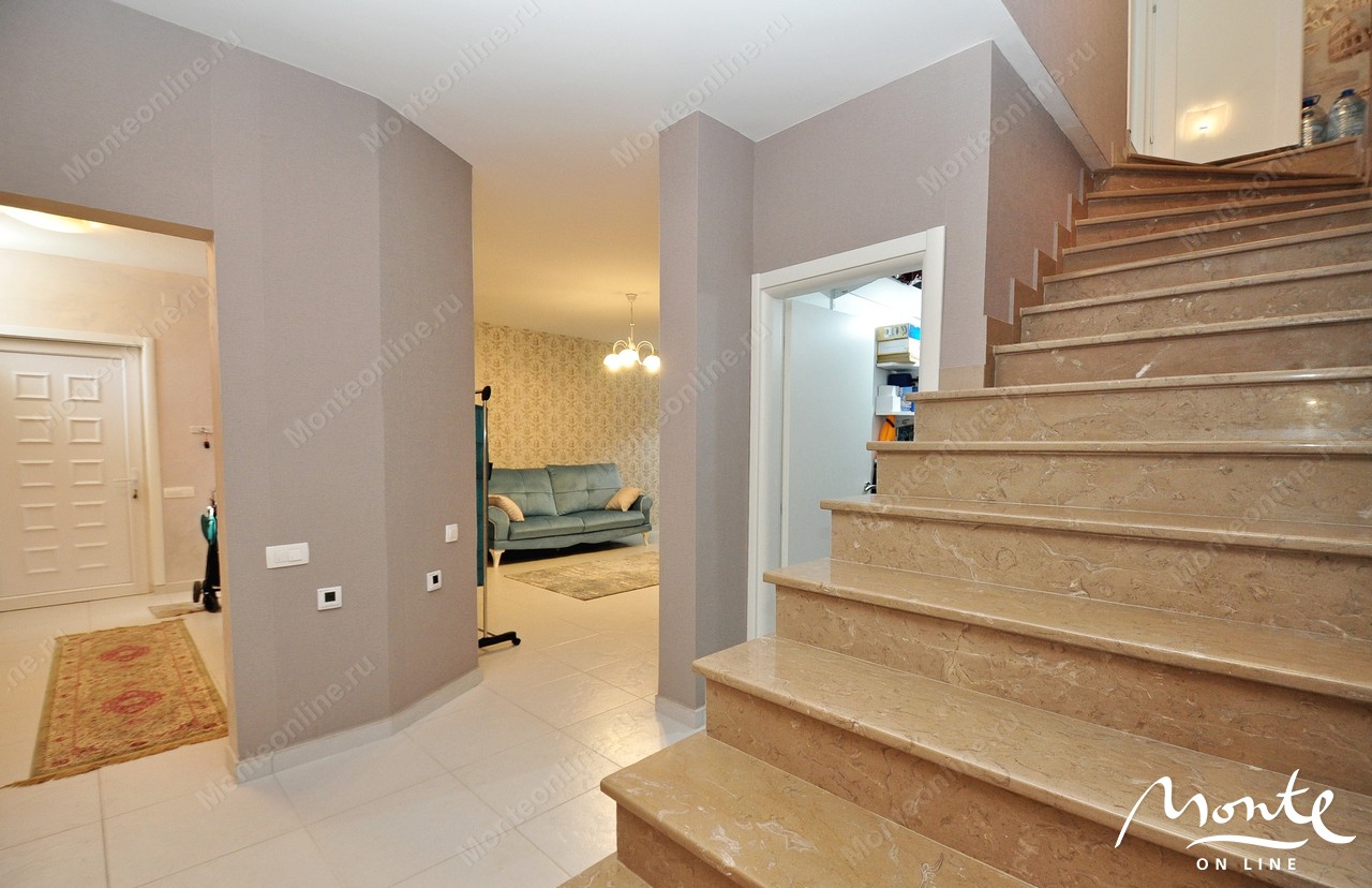 Villa en Tivat, Montenegro, 308 m² - imagen 8