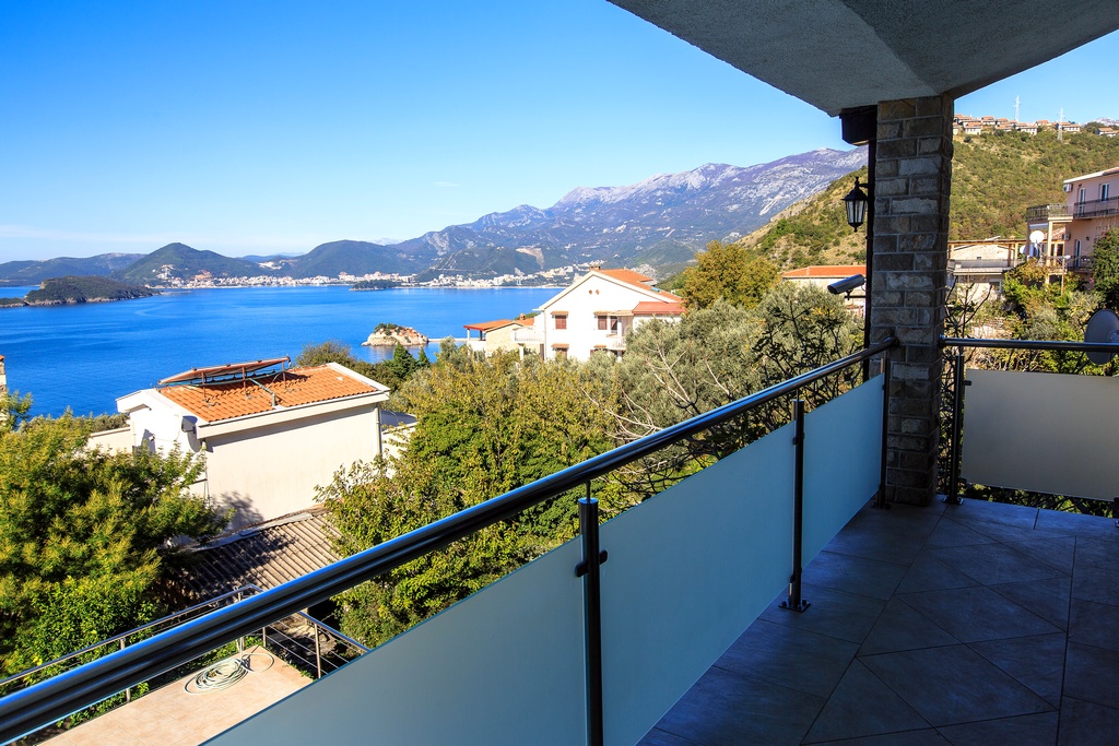 Villa in Blizikuce, Montenegro, 340 m² - picture 13