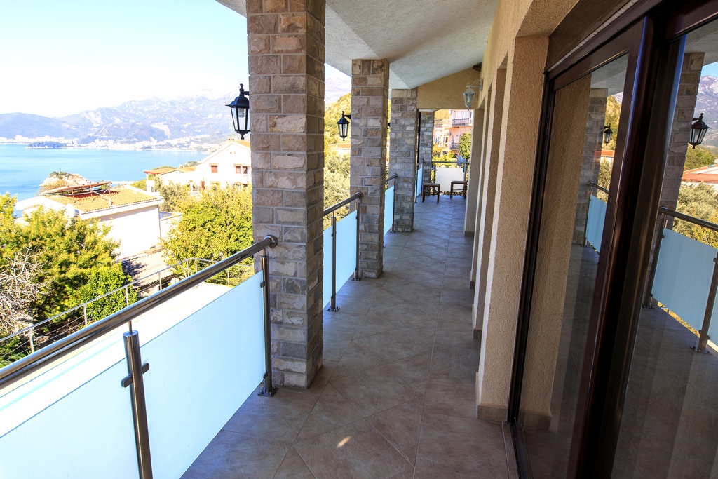 Villa in Blizikuce, Montenegro, 340 m² - picture 16