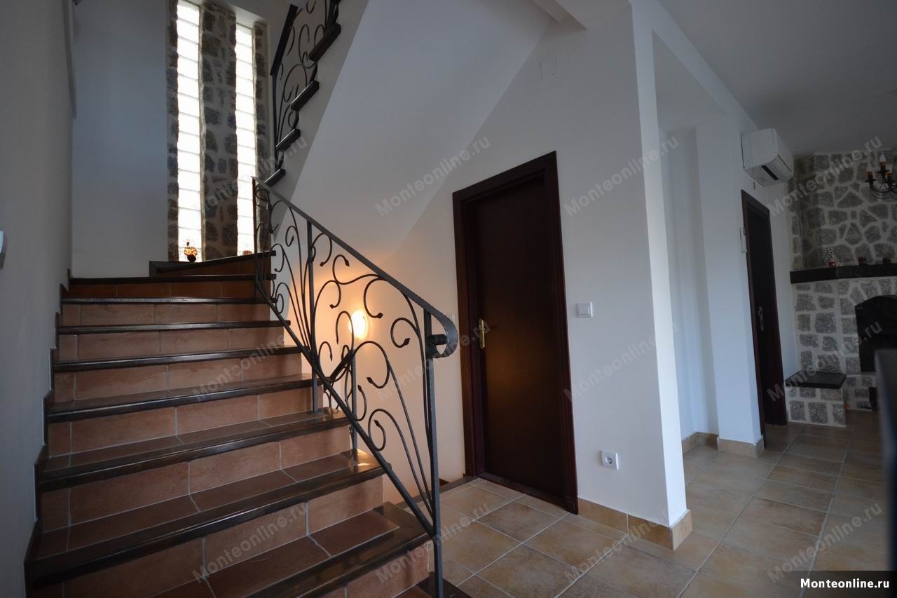 Villa in Kostanjica, Montenegro, 235 m² - picture 17