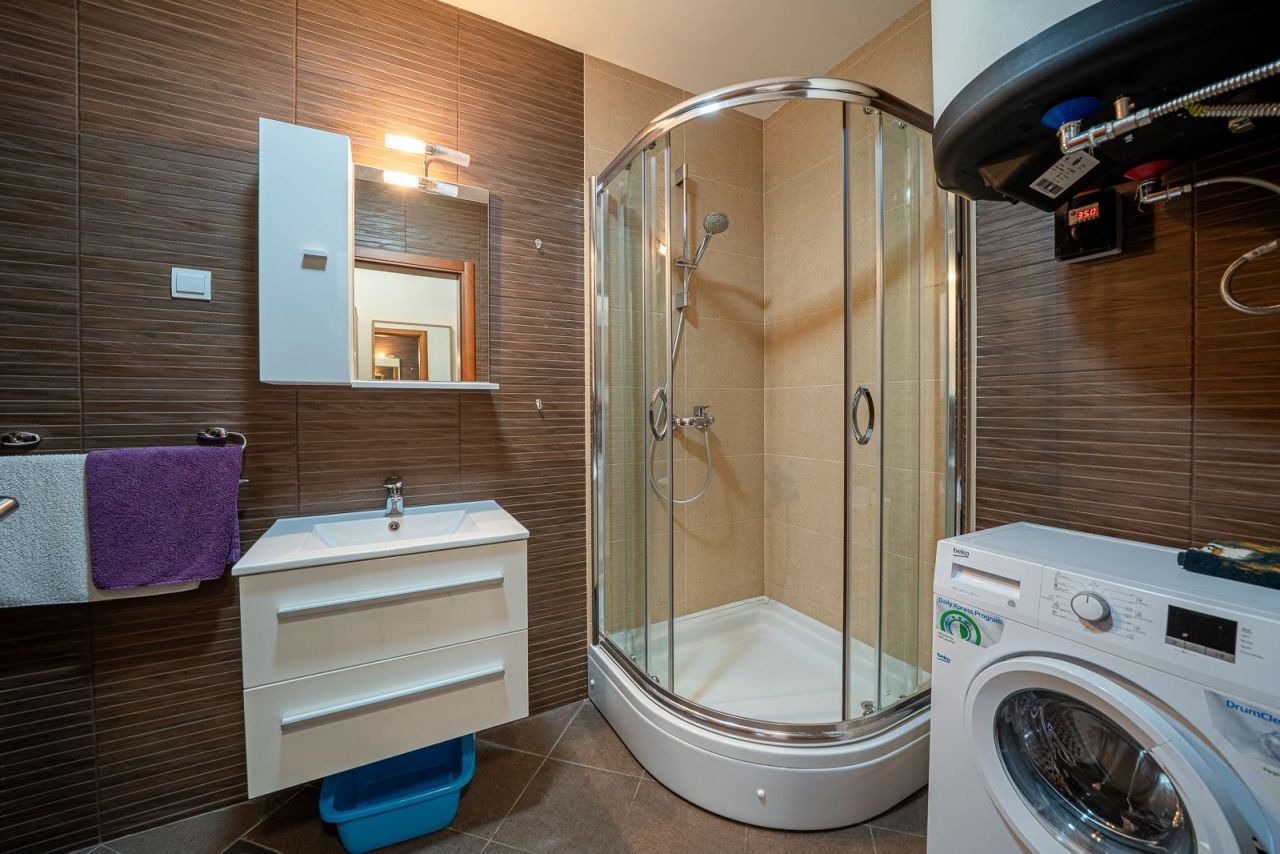 Estudio en Becici, Montenegro, 45 m² - imagen 11