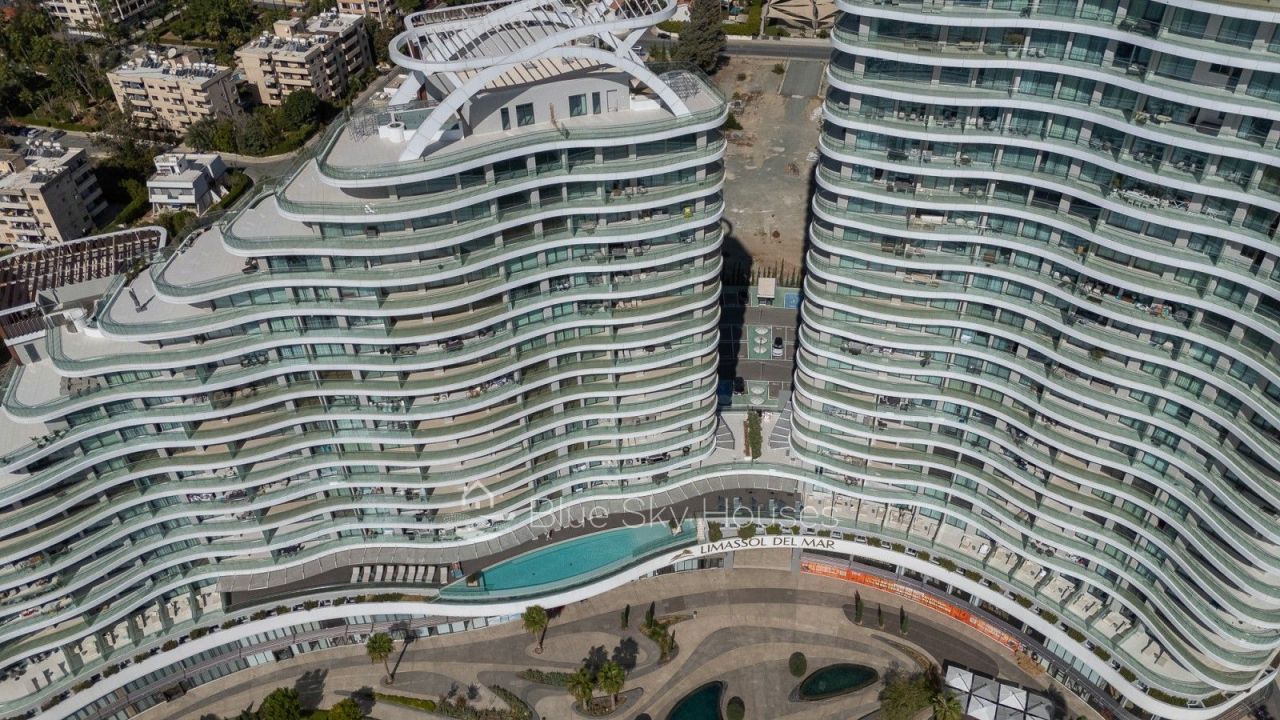 Appartement à Limassol, Chypre, 130 m² - image 1