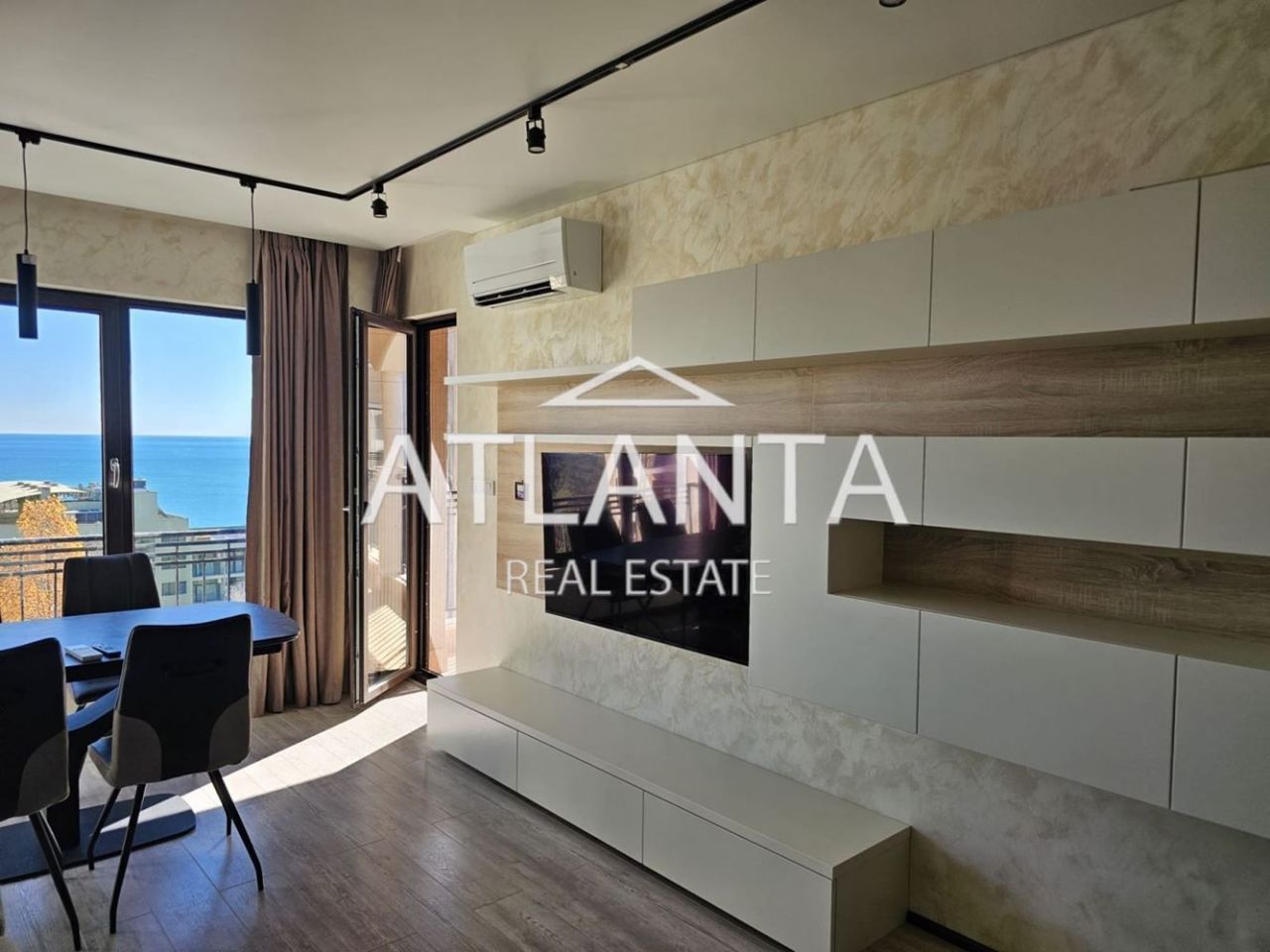 Flat at Golden Sands, Bulgaria, 104 m² - picture 2