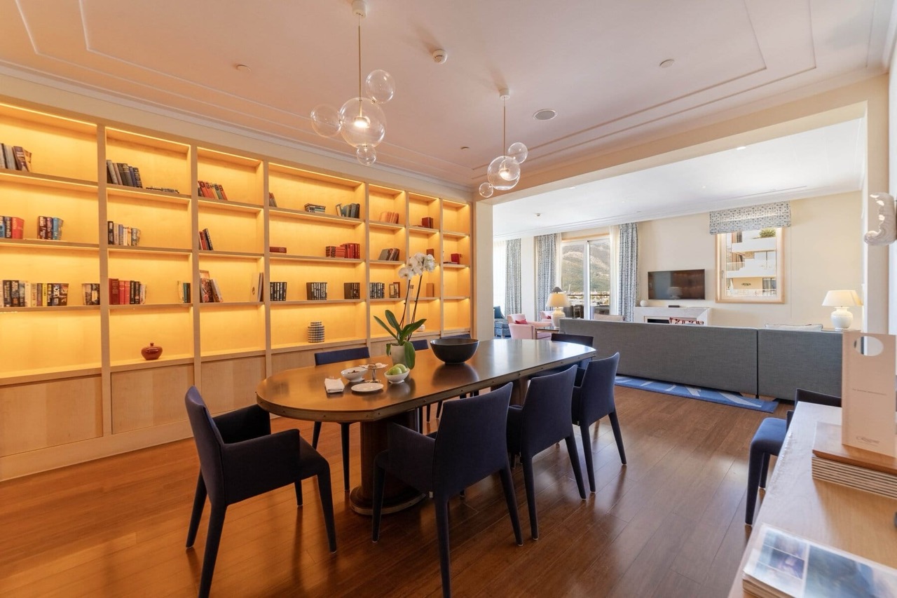 Piso en Tivat, Montenegro, 228 m² - imagen 5