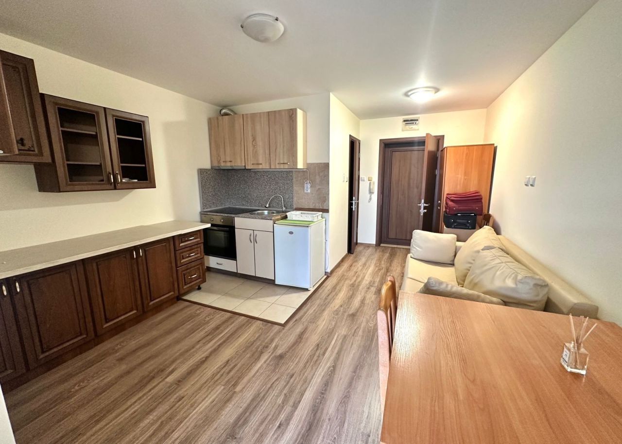 Appartamenti a Nesebăr, Bulgaria, 56 m² - foto 1