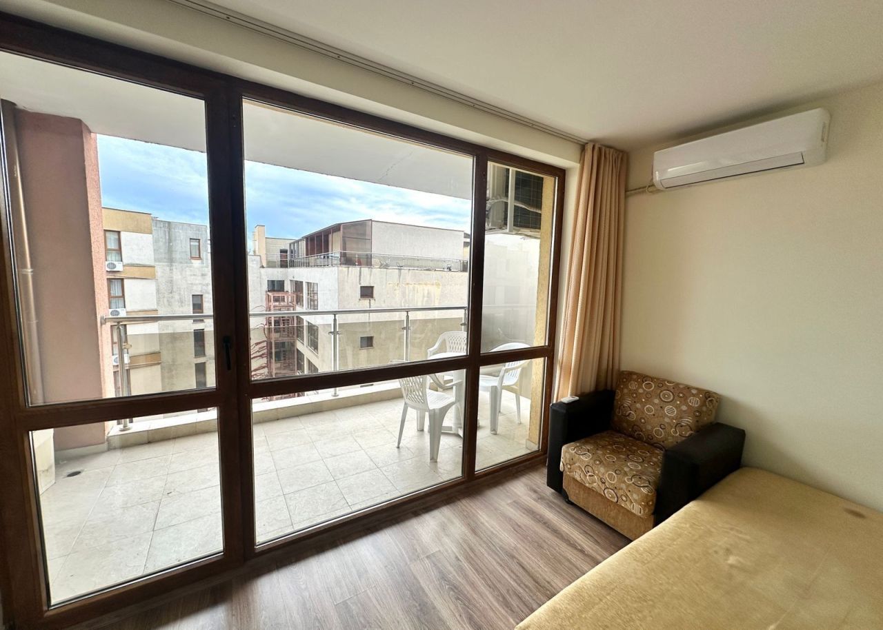 Appartamenti a Nesebăr, Bulgaria, 56 m² - foto 12