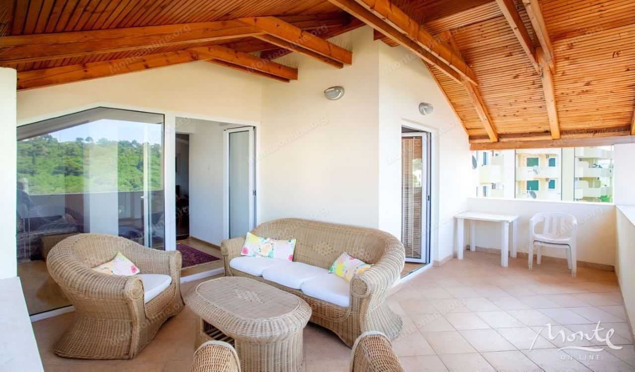 Appartamenti a Petrovac, Montenegro, 69 m² - foto 2