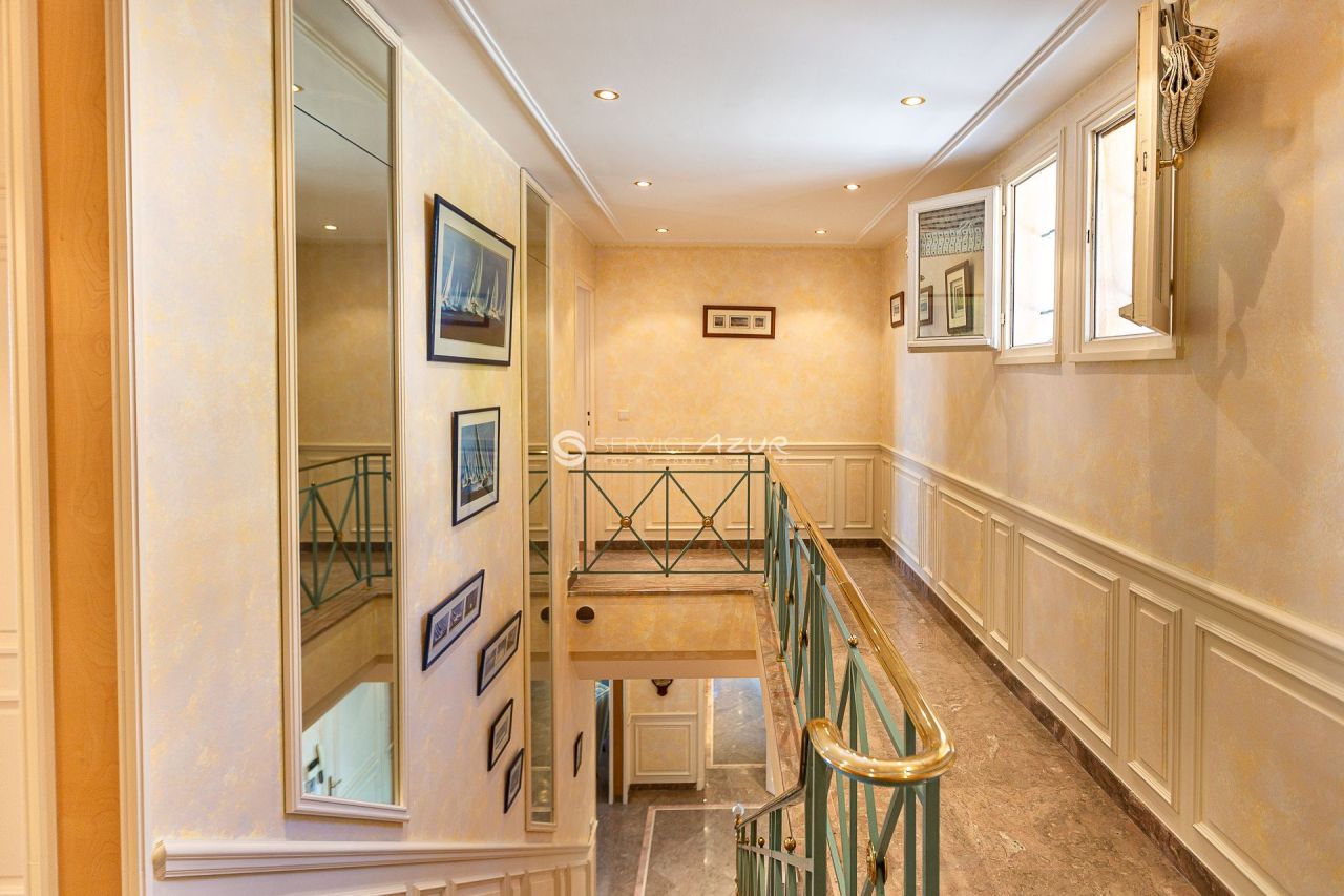 Villa a Golfe-Juan, Francia, 350 m² - foto 13