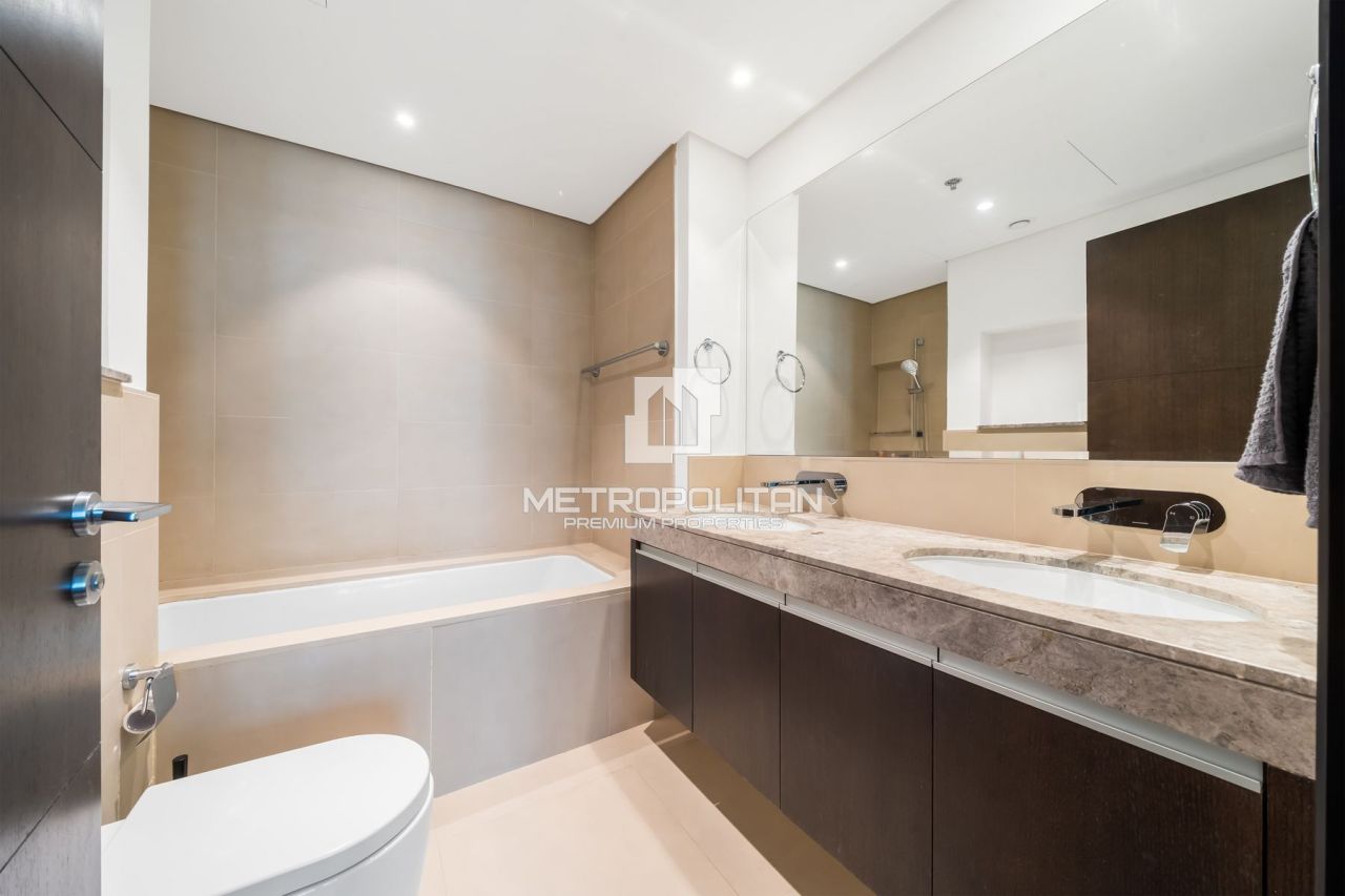 Apartment in Dubai, UAE, 82 m² - picture 13