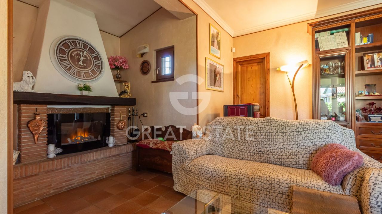 Casa a Montecchio, Italia, 135.85 m² - foto 16