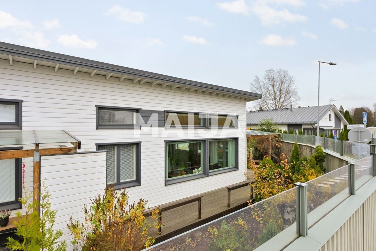 Casa a Vantaa, Finlandia, 89 m² - foto 1