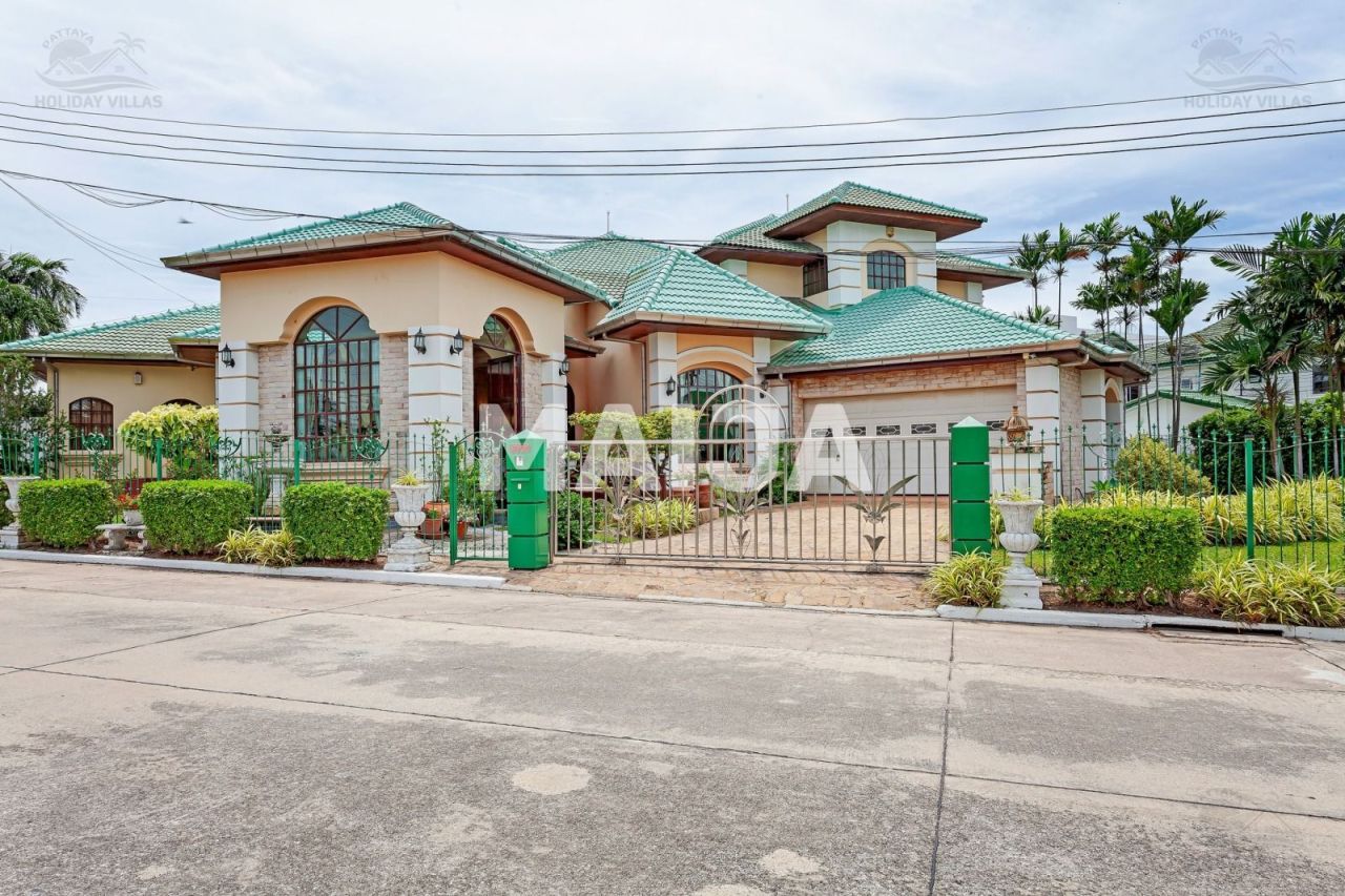 Villa in Pattaya, Thailand, 600 m² - picture 1