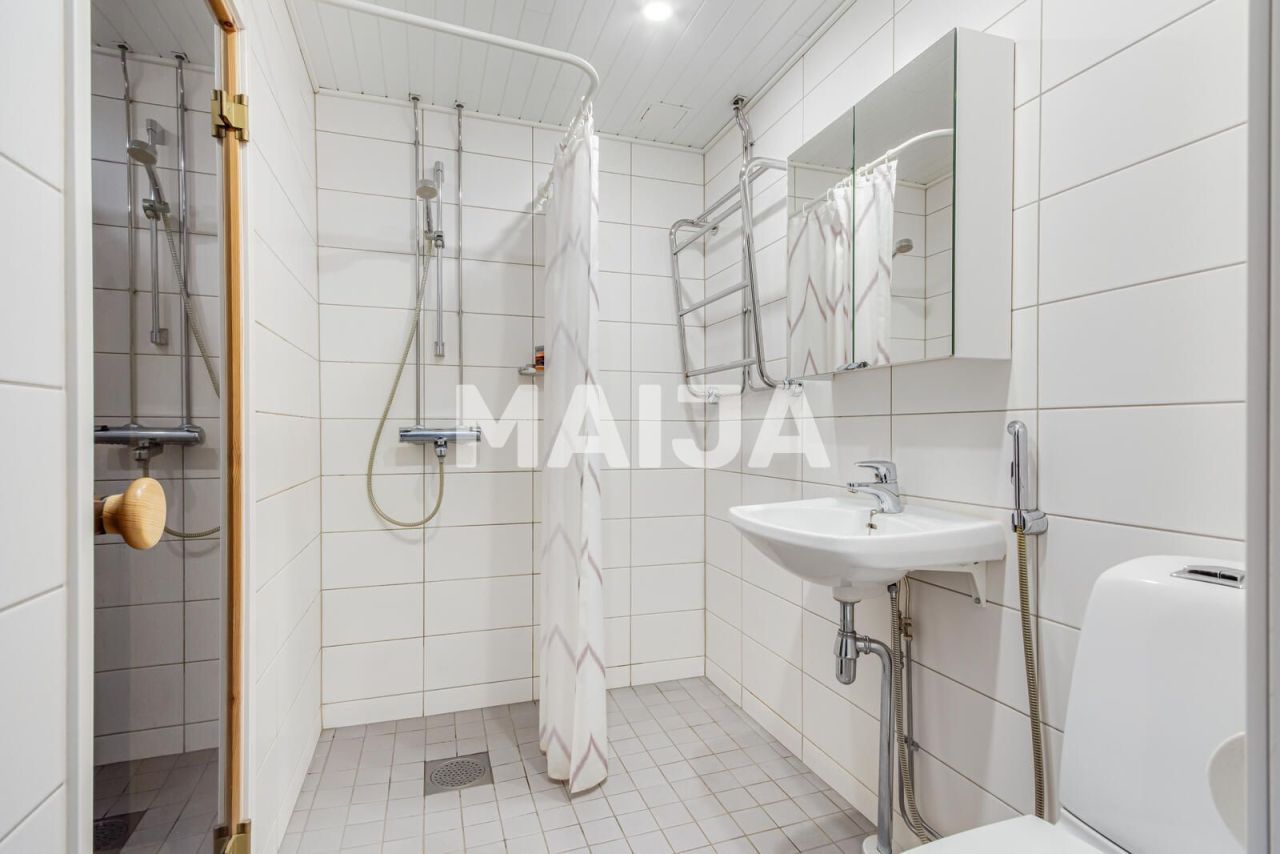 Flat in Vantaa, Finland, 105 m² - picture 6