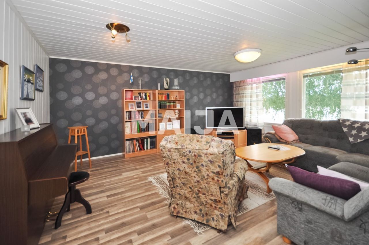 Maison Pello, Finlande, 145 m² - image 7