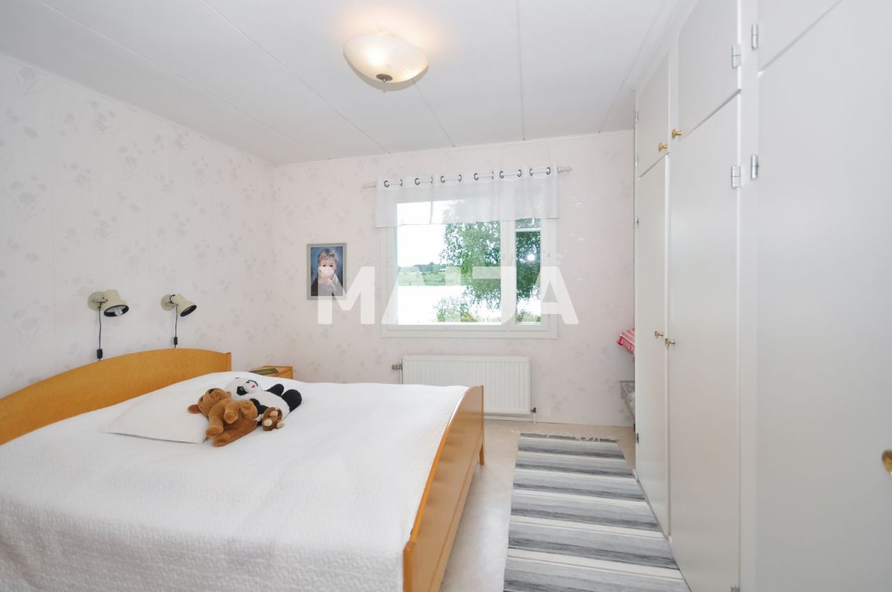 Maison Pello, Finlande, 145 m² - image 9