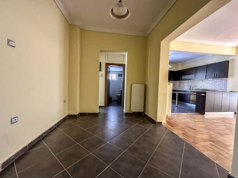 Flat in Thessaloniki, Greece, 130 m² - picture 7