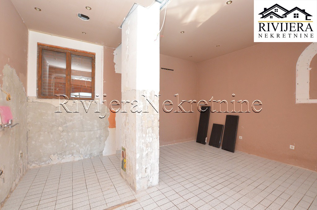 Cafe, restaurant in Herceg-Novi, Montenegro, 58 m² - picture 5