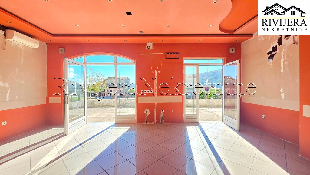 Cafe, restaurant in Herceg-Novi, Montenegro, 58 m² - picture 8