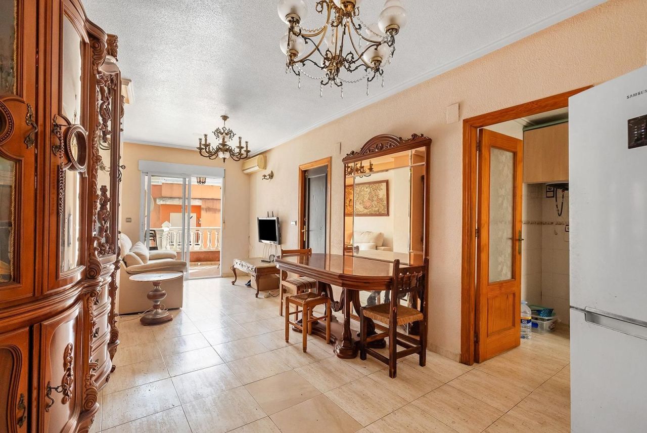 Flat in Torrevieja, Spain, 96 m² - picture 1