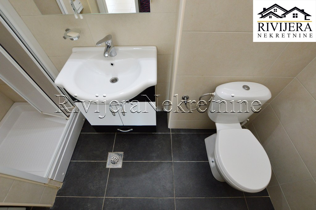 Flat in Herceg-Novi, Montenegro, 77 m² - picture 9