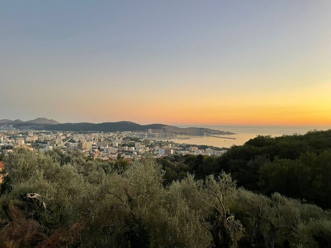 Grundstück in Bar, Montenegro, 1 160 m² - Foto 1