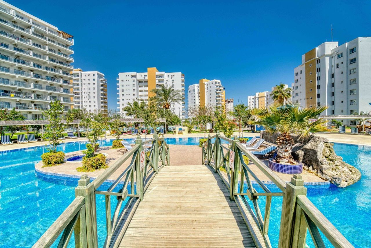 Appartement à Famagouste, Chypre, 48 m² - image 1