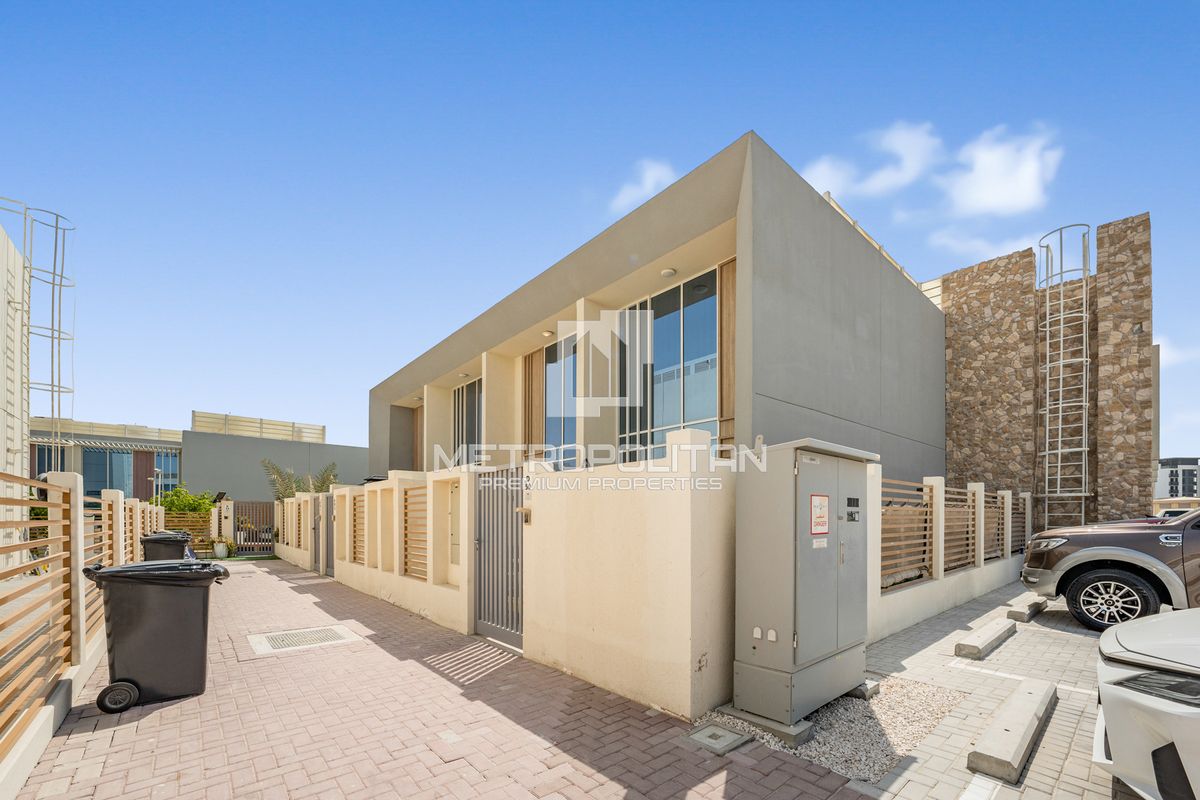 Townhouse a Dubai, EAU, 61 m² - foto 15