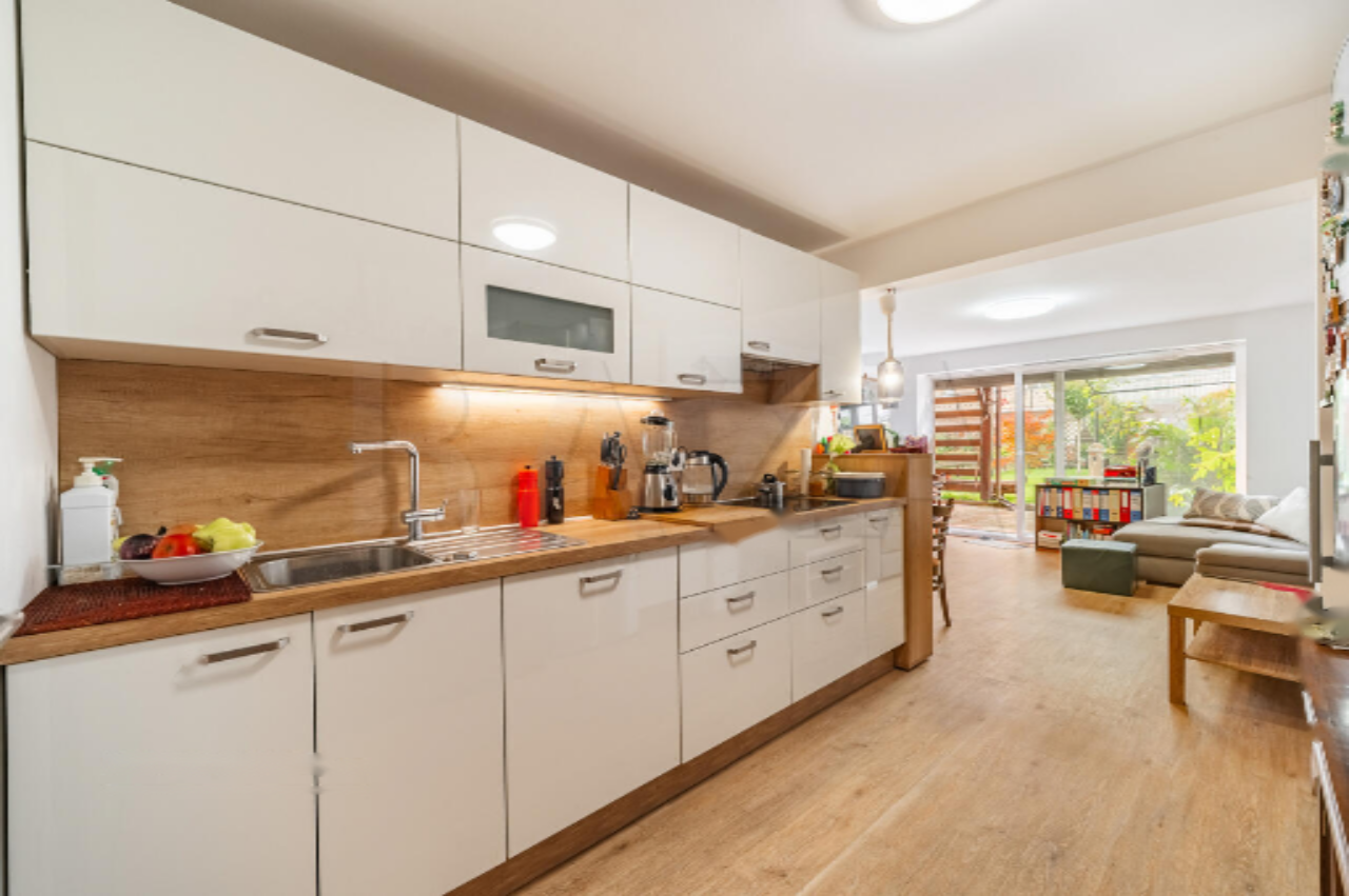 Haus in Ljubljana, Slowenien, 240 m² - Foto 1