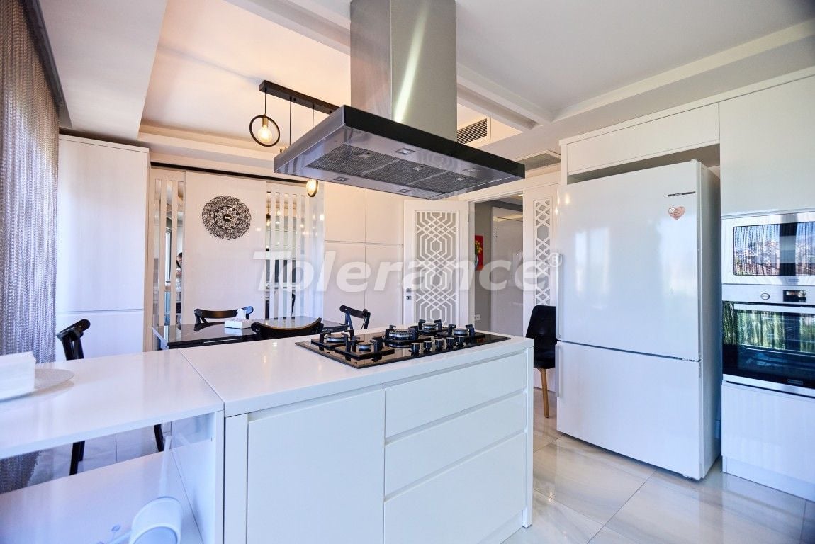 Apartment in Antalya, Turkey, 275 m² - picture 16