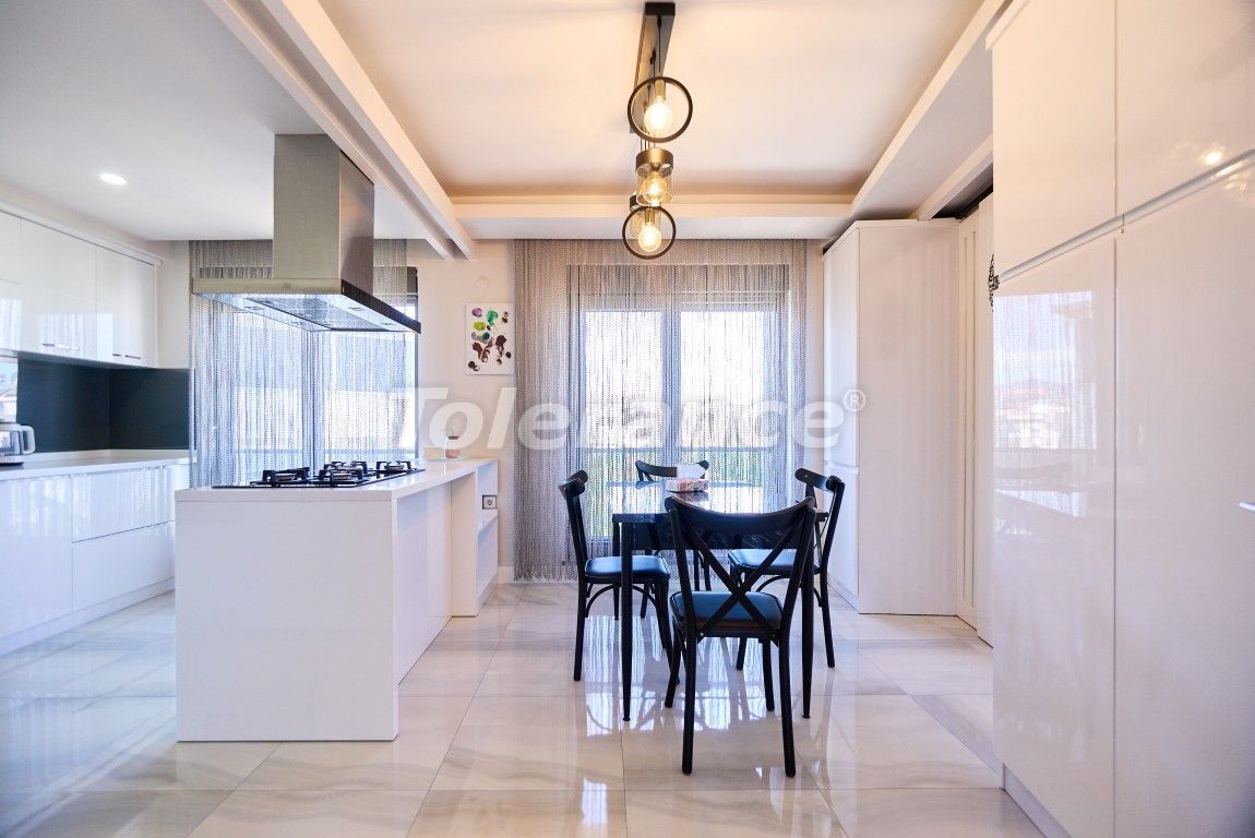 Apartment in Antalya, Turkey, 275 m² - picture 17