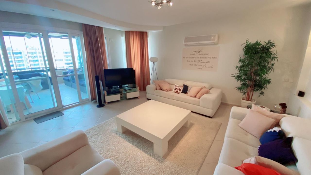 Flat in Mersin, Turkey, 165 m² - picture 8