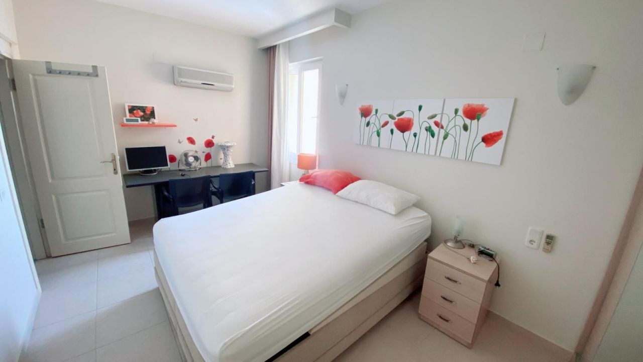 Flat in Mersin, Turkey, 165 m² - picture 15