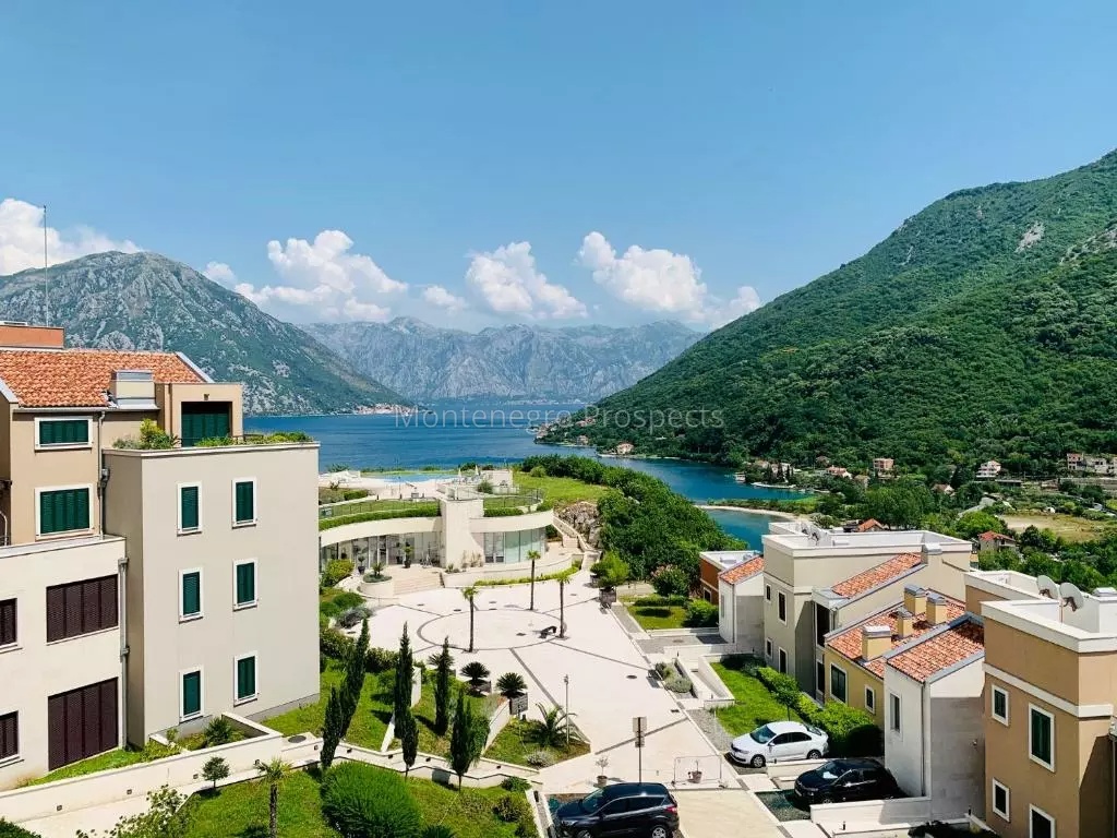 Flat in Morinj, Montenegro, 63 m² - picture 8