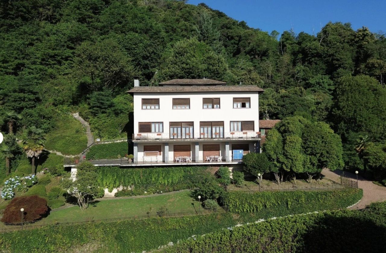 Villa a Stresa, Italia, 610 m² - foto 3