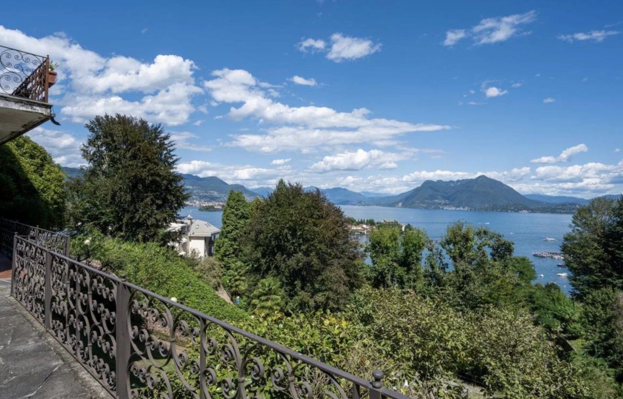 Villa a Stresa, Italia, 610 m² - foto 4