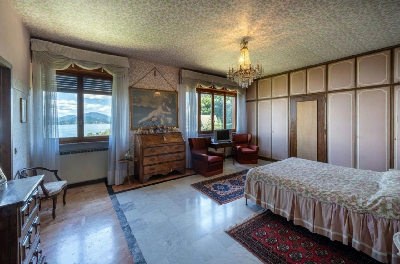 Villa a Stresa, Italia, 610 m² - foto 13