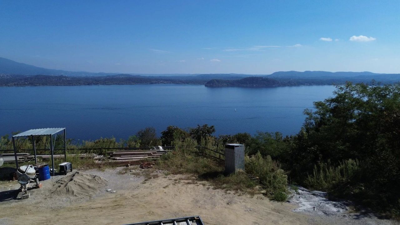 Villa à Belgirate, Italie, 350 m² - image 4