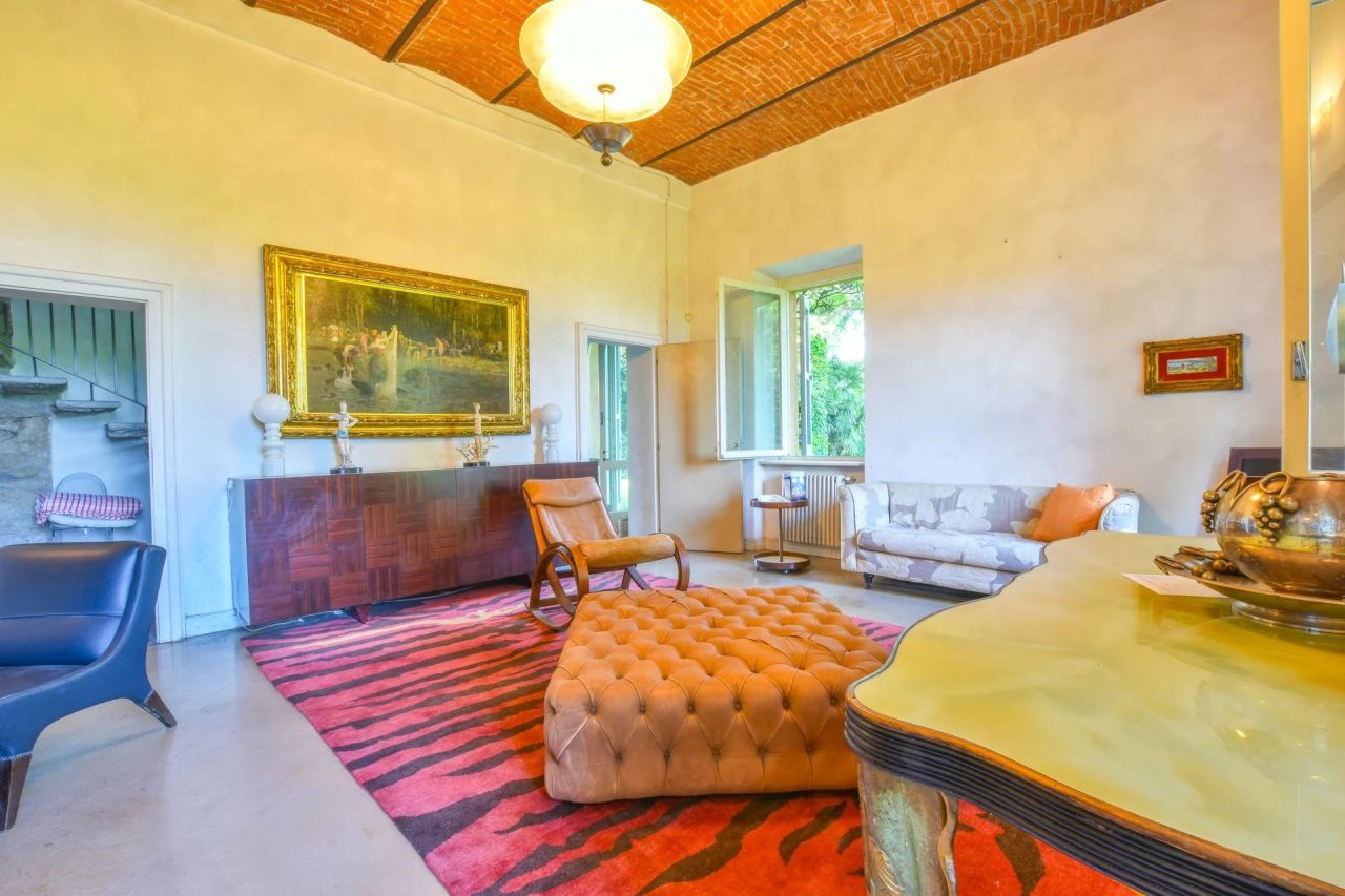 Villa a Varese, Italia, 525 m² - foto 9