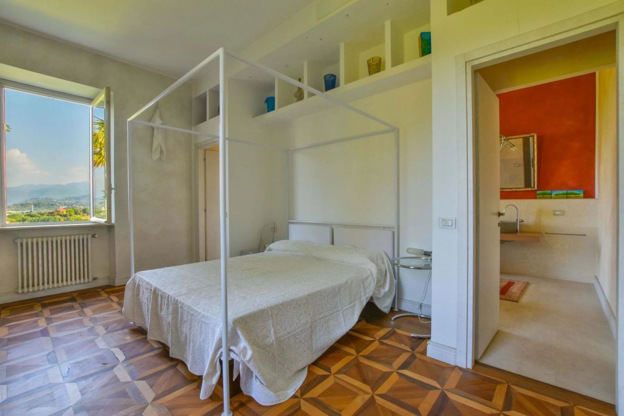 Villa a Varese, Italia, 525 m² - foto 14