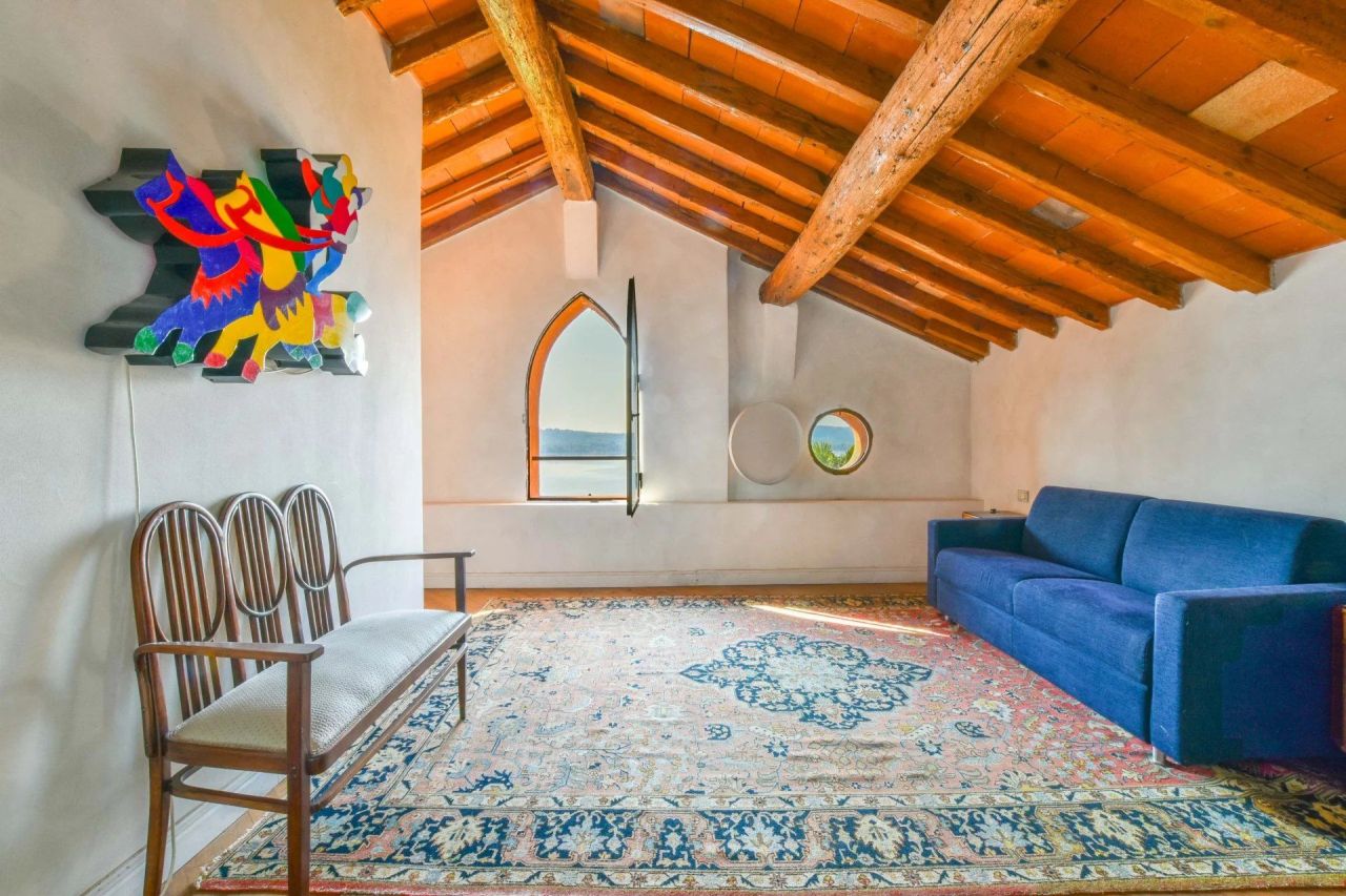 Villa a Varese, Italia, 525 m² - foto 13