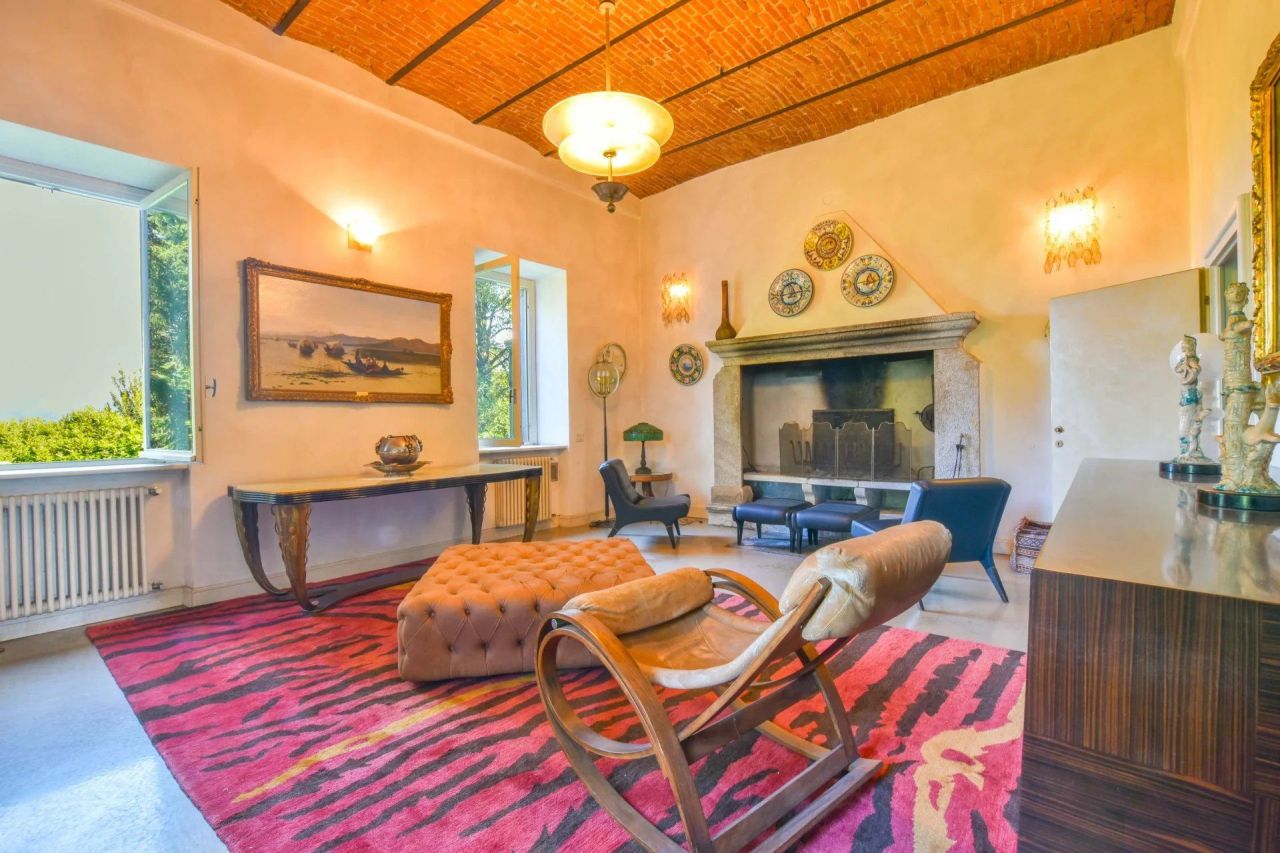 Villa a Varese, Italia, 525 m² - foto 8