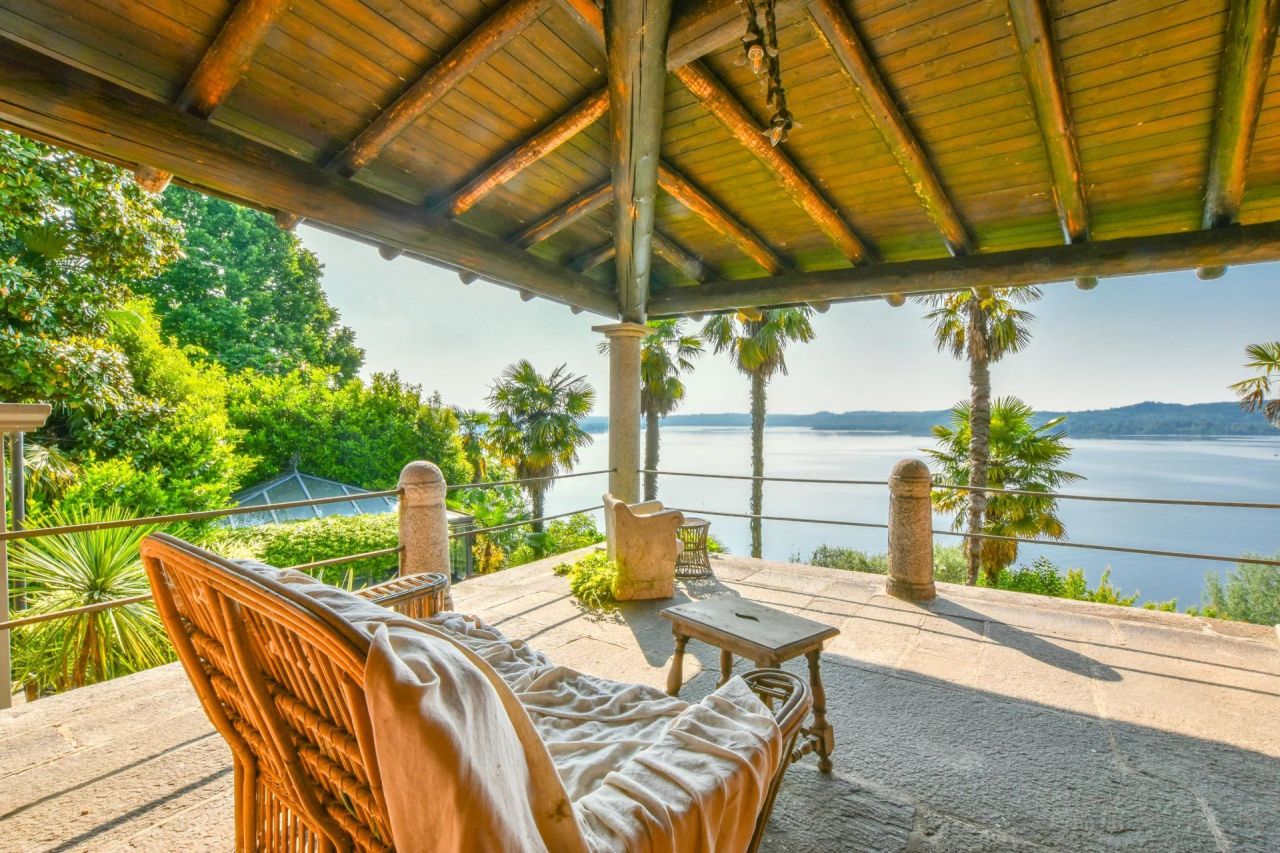 Villa a Varese, Italia, 525 m² - foto 11