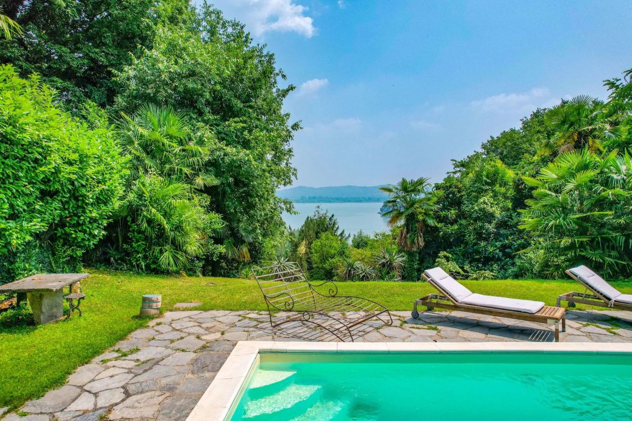 Villa a Varese, Italia, 525 m² - foto 6