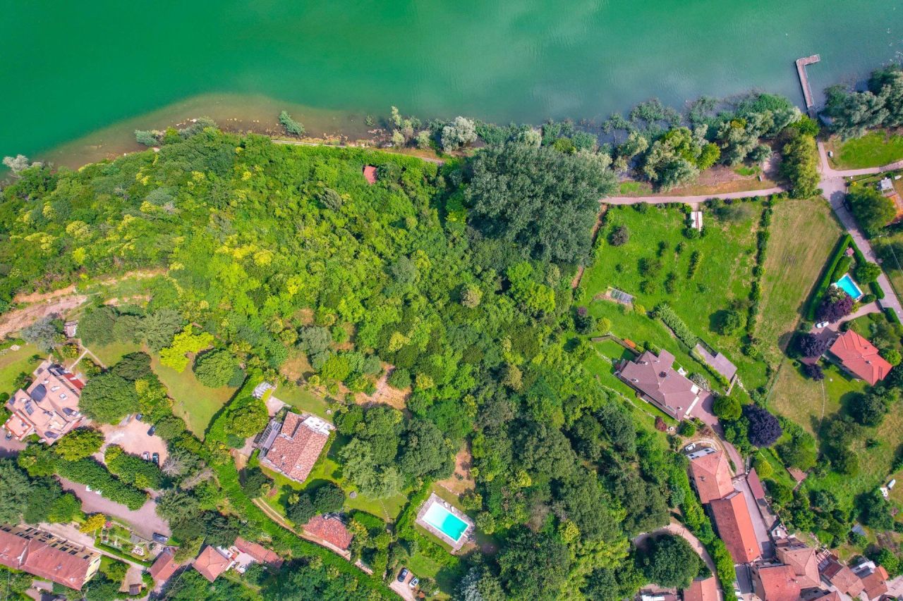 Villa a Varese, Italia, 525 m² - foto 19