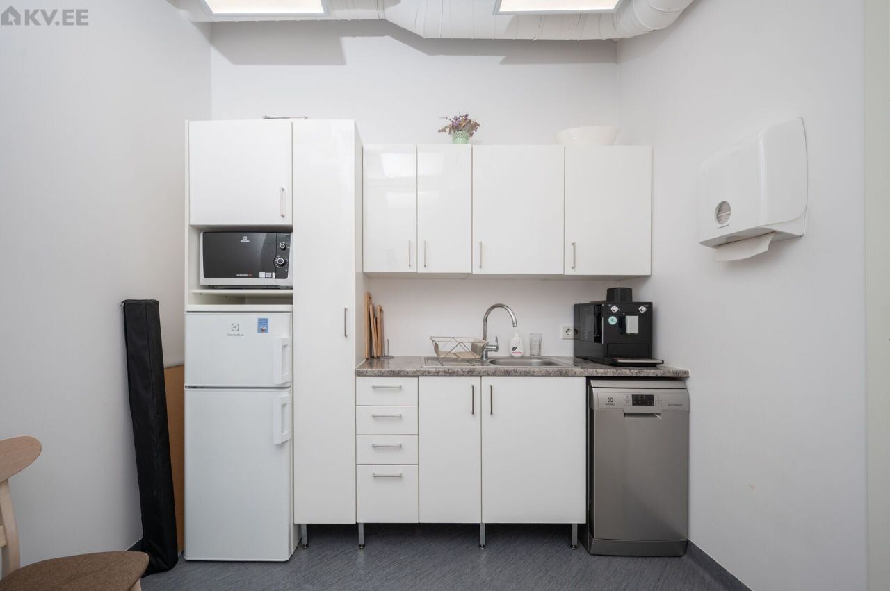 Bureau à Tallinn, Estonie, 208.4 m² - image 9