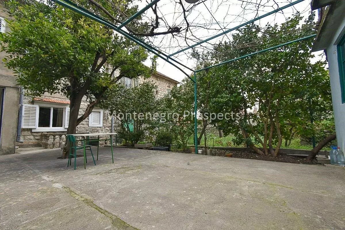 Casa en Prcanj, Montenegro, 326 m² - imagen 4