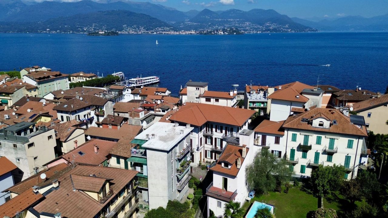 Maison à Stresa, Italie, 210 m² - image 1