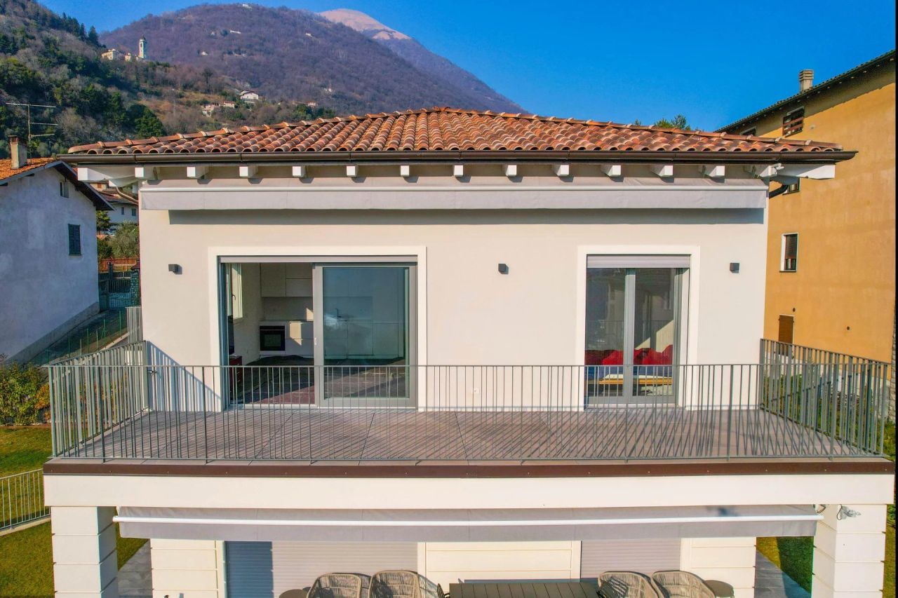 Ático en Ossuccio, Italia, 113 m² - imagen 3